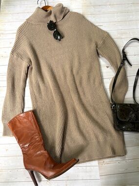 Monk & Lou chunky sweater dress